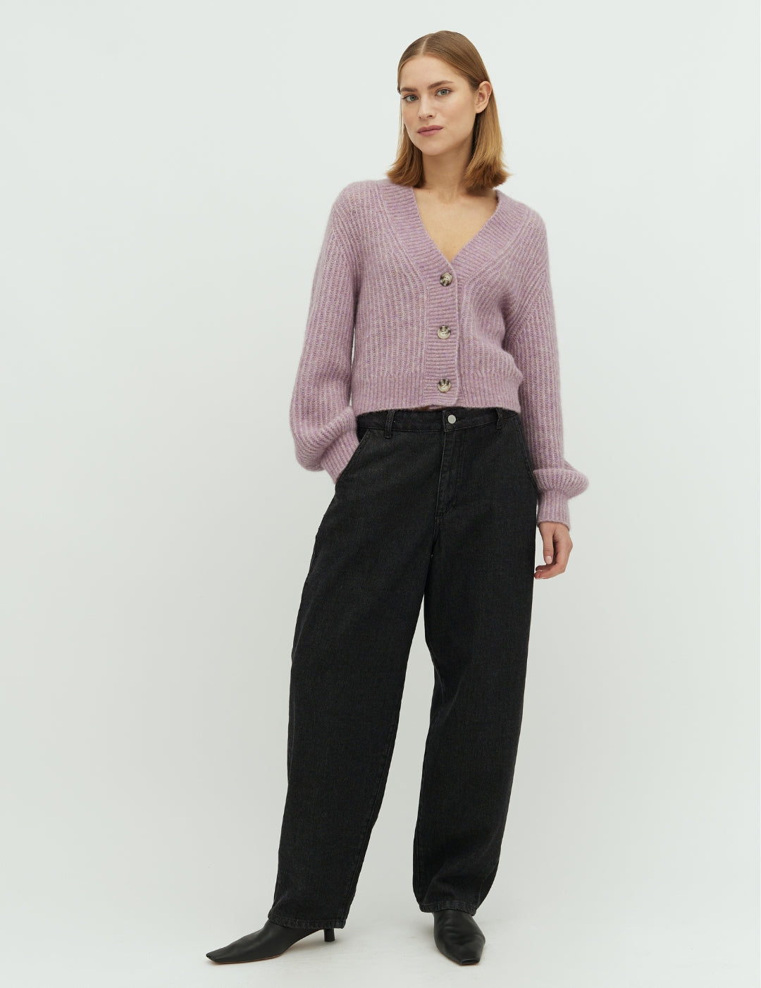 Clia-M_Black Washed_Model_0