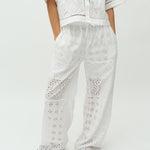 Viljane-M_White_Model_1