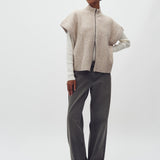 Roselina Short-M_Light Taupe Melange_Model_1