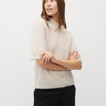 Clara Crew-M_Oat Melange_Model_0