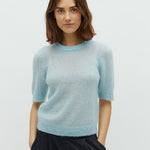 Carla-M_Cool Blue_Model_0