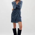 Madena_Slate Blue_Model_0