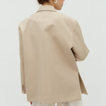 Amariella-M_Light Sand Melange_Model_3