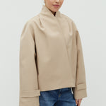 Paloa-M_Light Sand Melange_Model_1