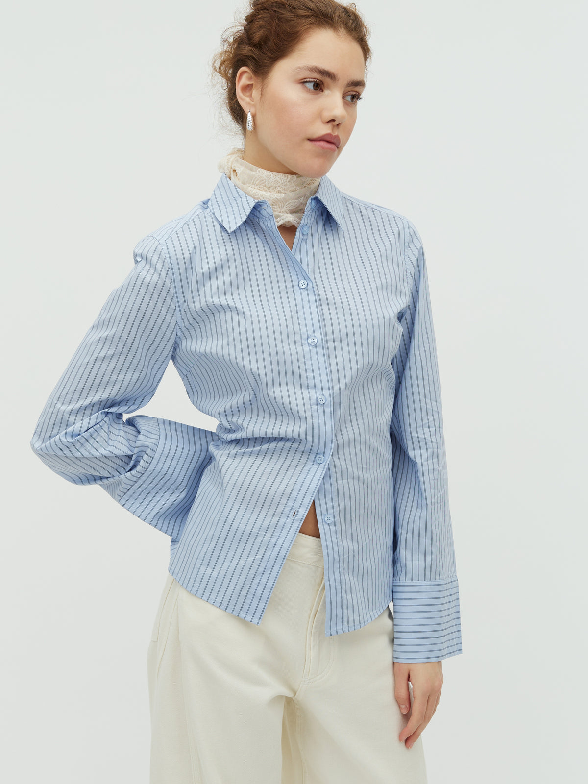 Kaloni-M_Blue Navy Stripe_Model_0