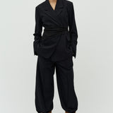 Pija-M_Black_Model_0