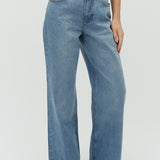 Amarillo-M_Light Blue Brushing_Model_1