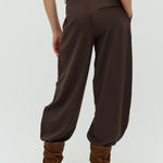 Silira-M_Coffee Brown_Model_2