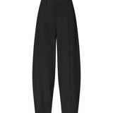 Pija-M_Black_Packshot_0