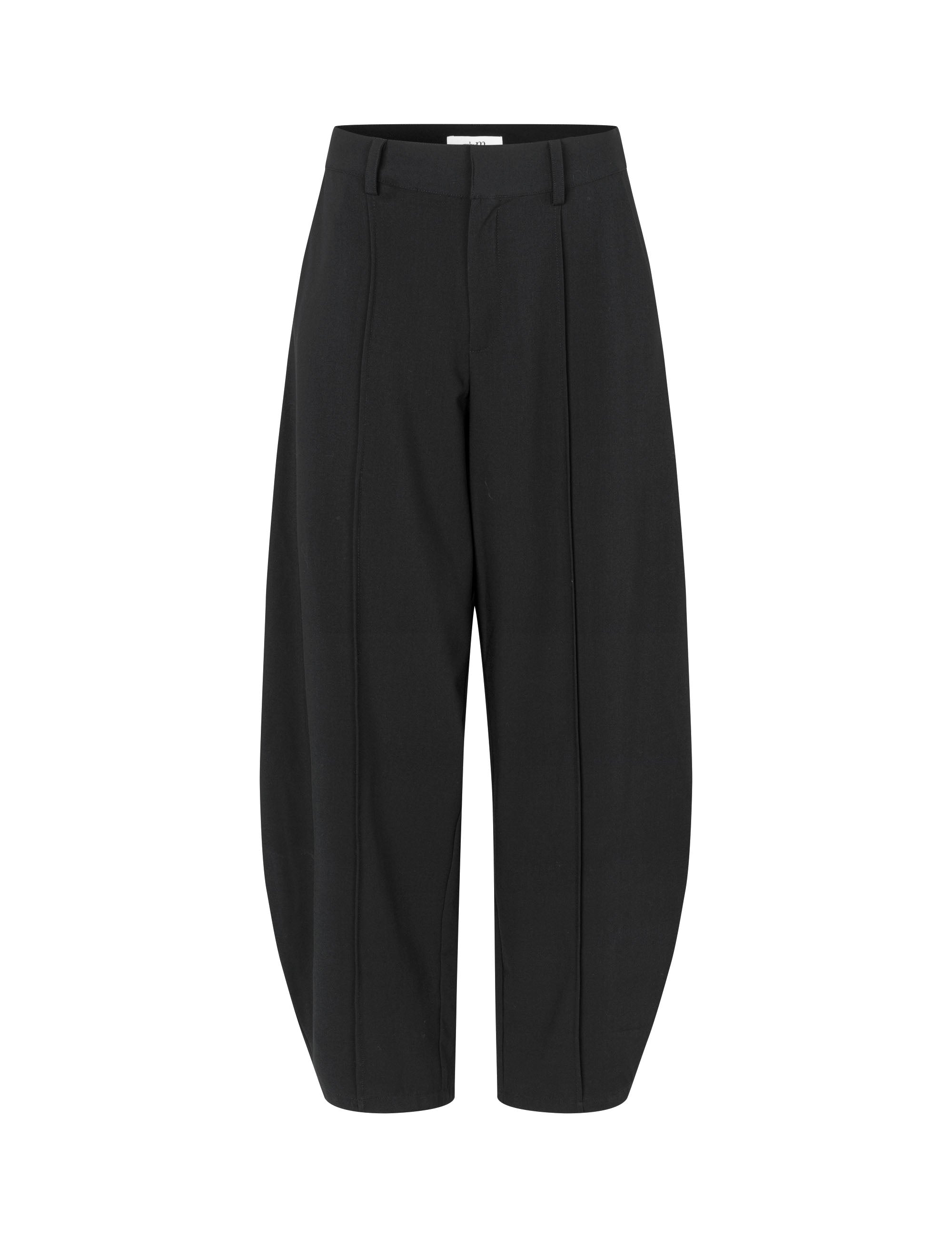 Pija-M_Black_Packshot_0