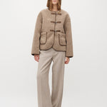 Keisa-M_Grey Coffee Melange_Model_0