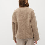 Keisa-M_Grey Coffee Melange_Model_4