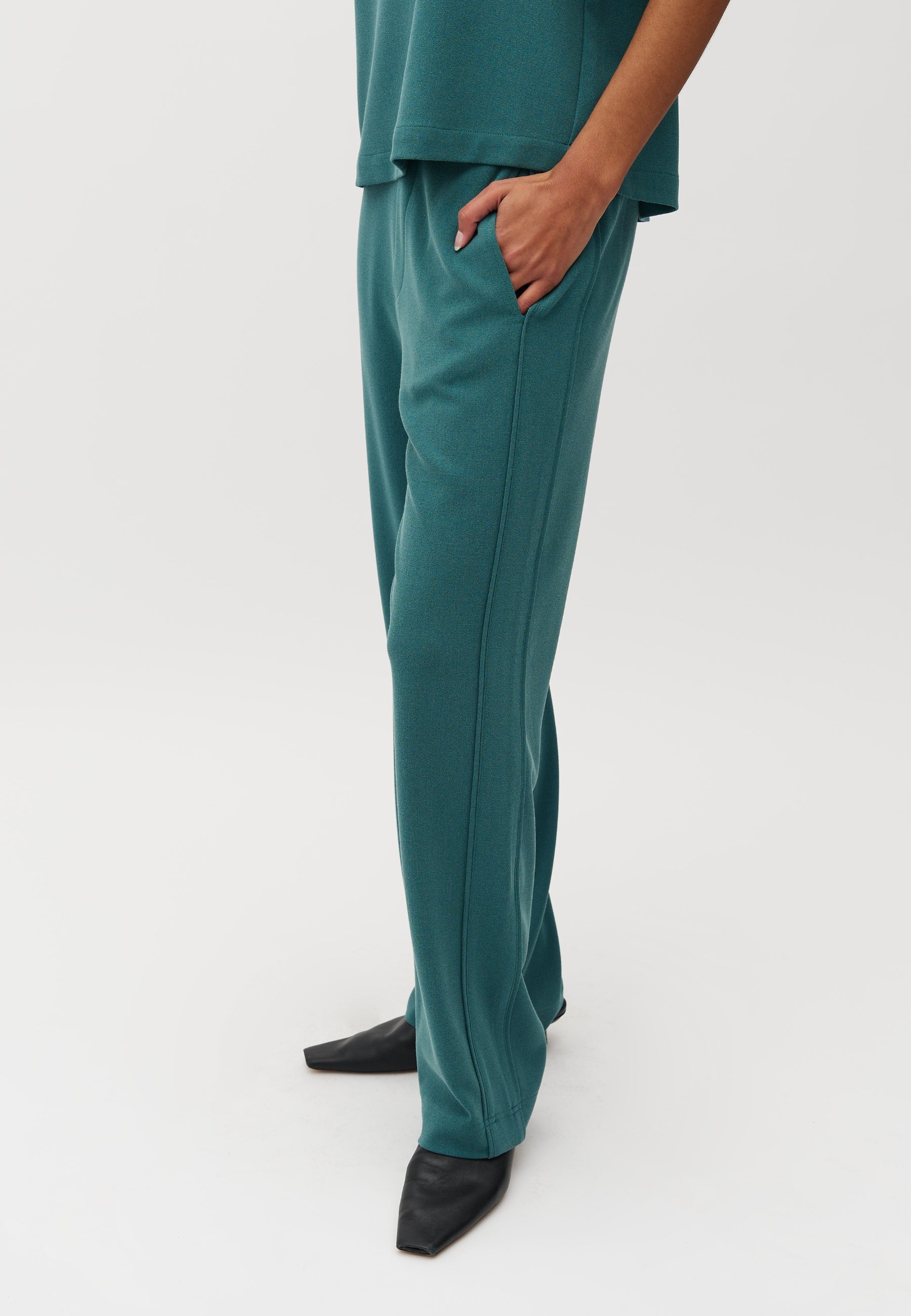 Artha-M_Mediterra_Model_1