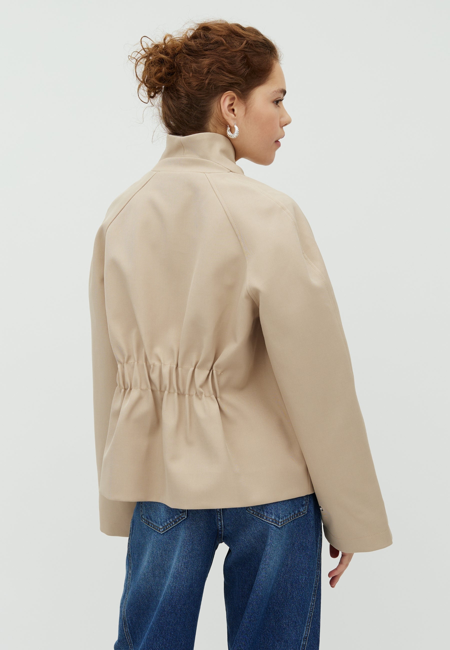 Paloa-M_Light Sand Melange_Model_3