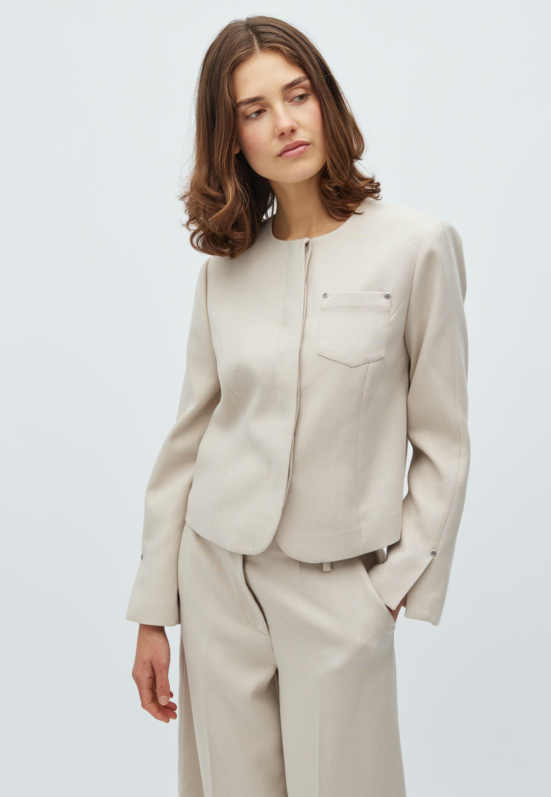 Torina-M_Spring Brown Melange_Model_0