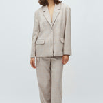 Howla-M_Beige Check_Model_3