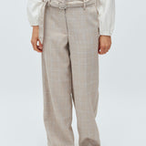 Clementa-M_Beige Check_Model_1