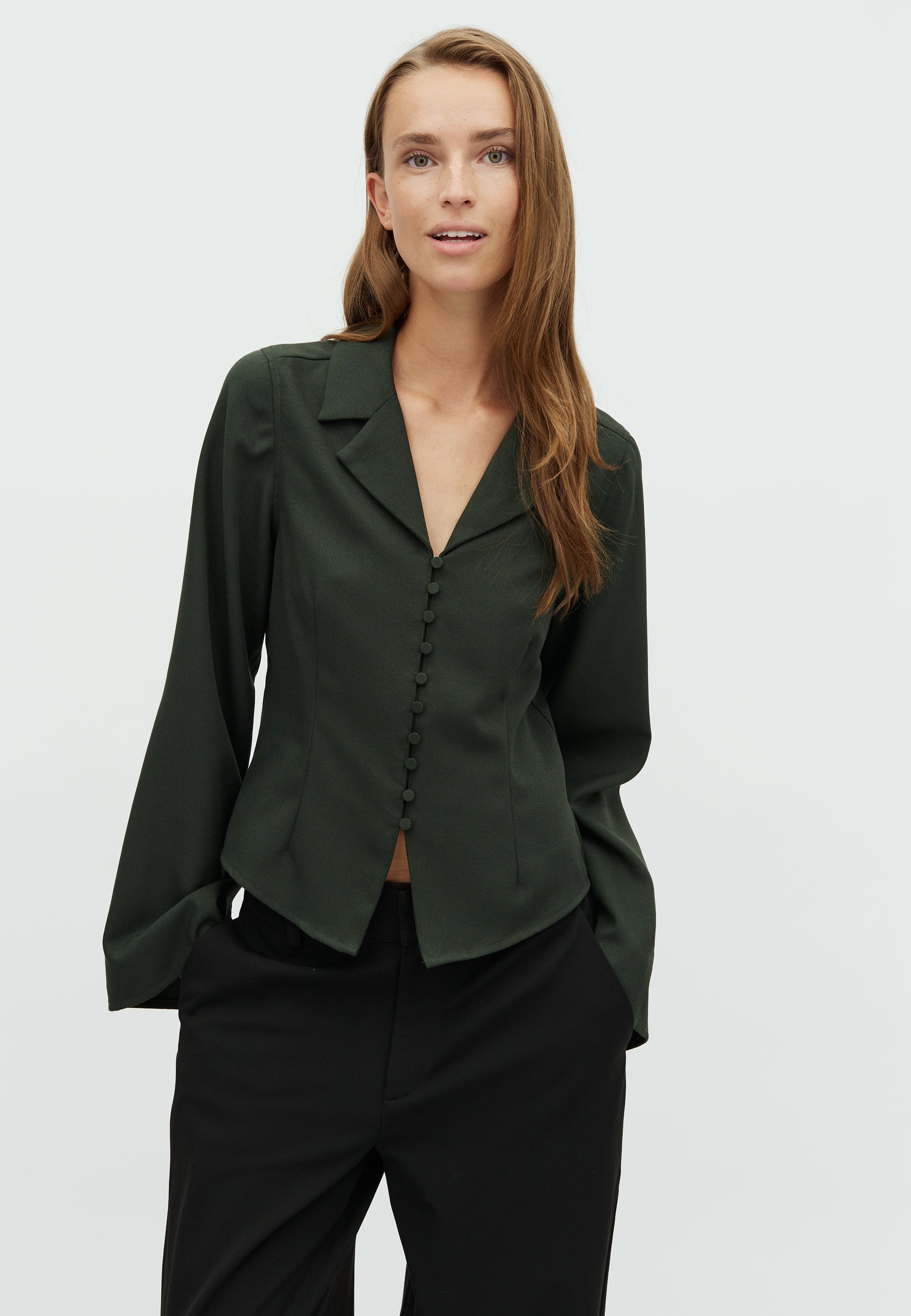 Mallaria-M_Pine Green_Model_0