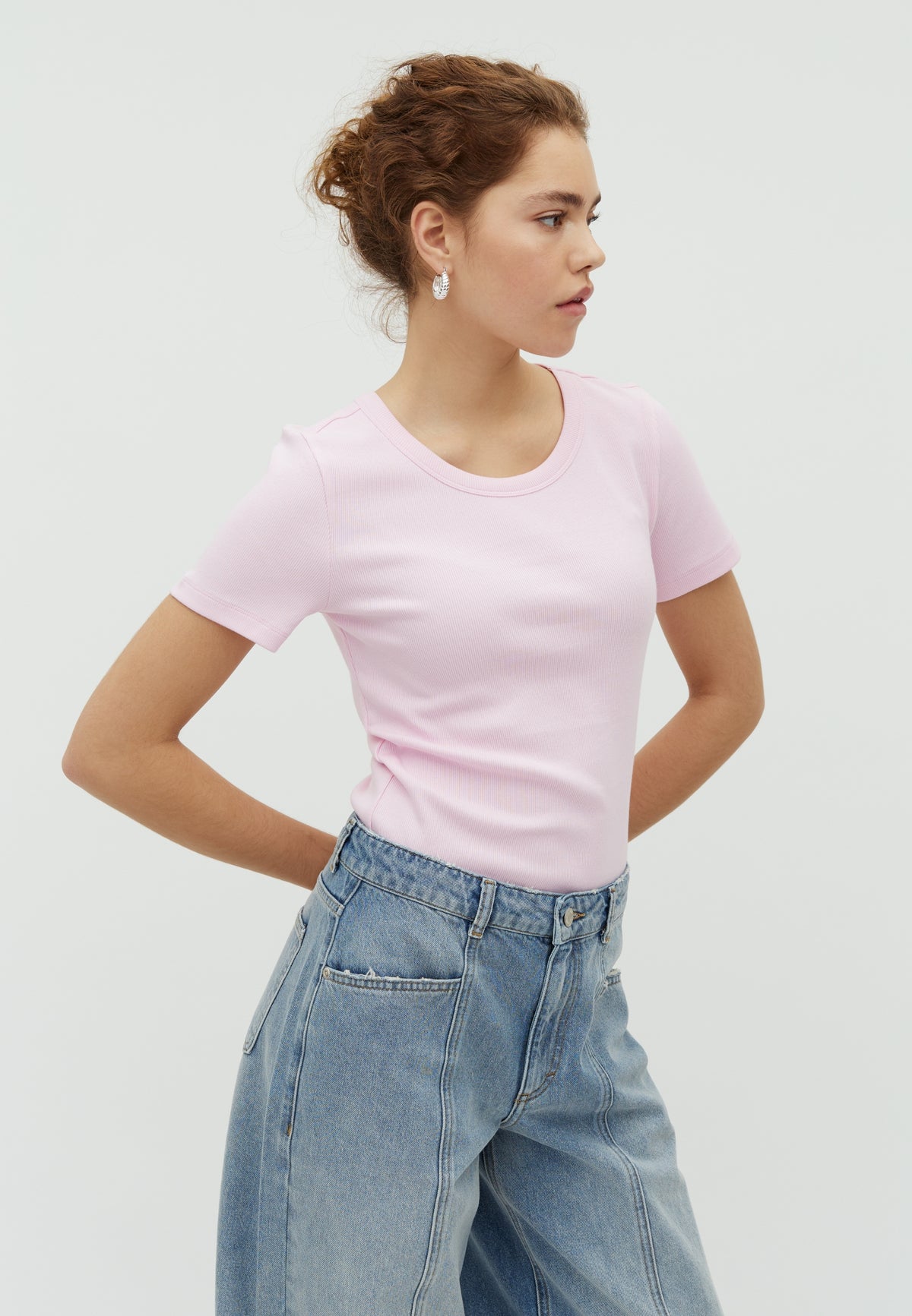 Otis-M_Pale Rose_Model_0