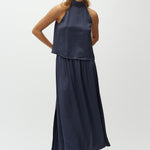 Nia-M_Bering Blue_Model_0