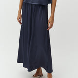 Nia-M_Bering Blue_Model_1