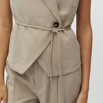 Evelora-M_Light Sand_Model_1