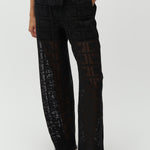 Novra-M_Black_Model_1