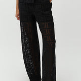 Novra-M_Black_Model_1