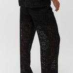 Novra-M_Black_Model_3