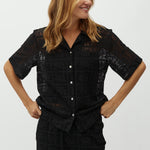 Aruna-M_Black_Model_0