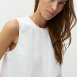 Rihne-M_White_Model_1