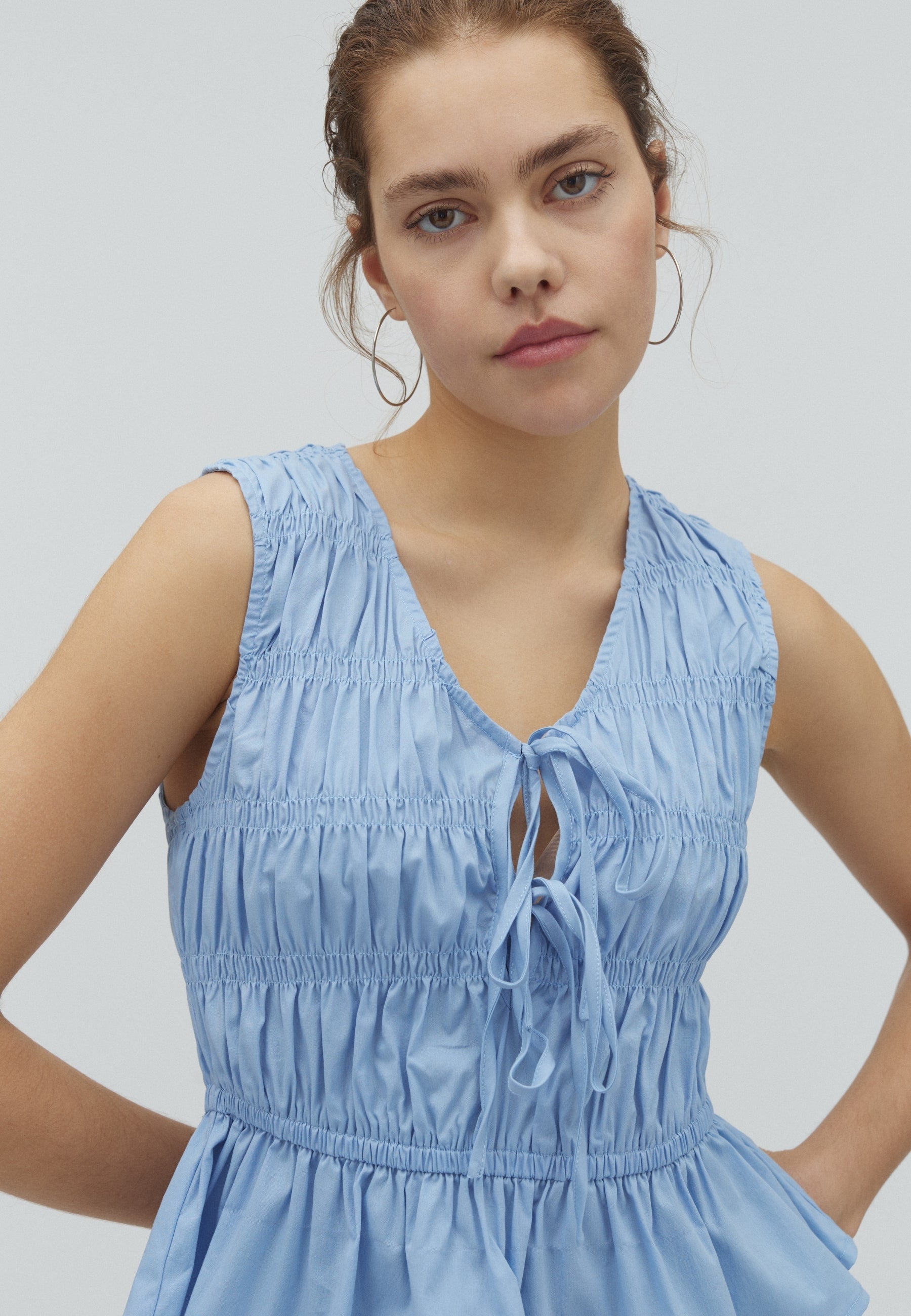 Cyra-M_Pale Blue Air_Model_1