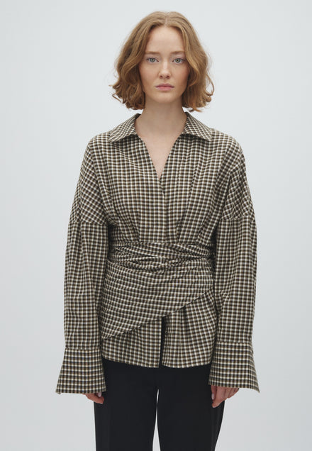 Isidor-M_Smoked Olive Check_Model_0