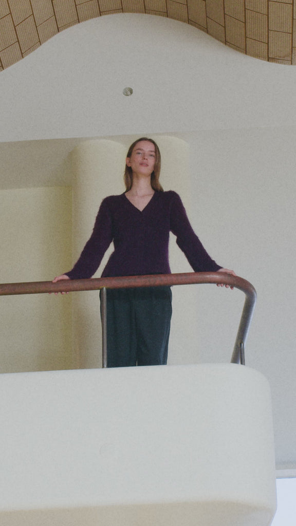 Conni-M_Blackberry Wine_Video_1