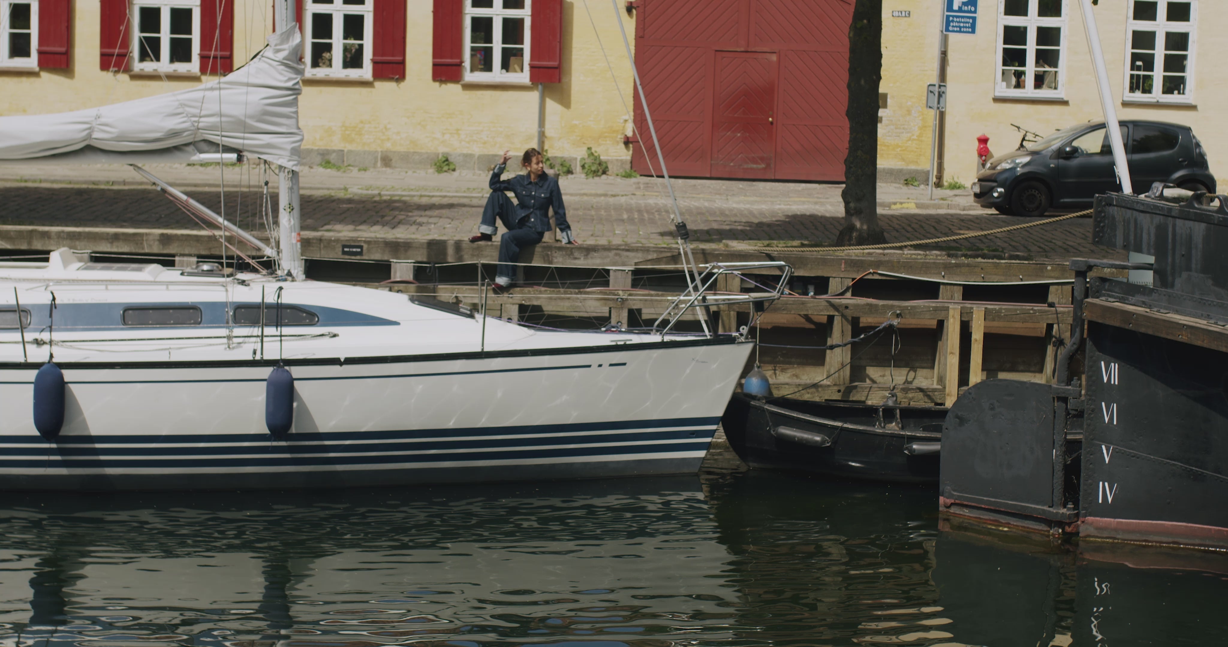 Ami-M_Classic Blue Washed_Video_0