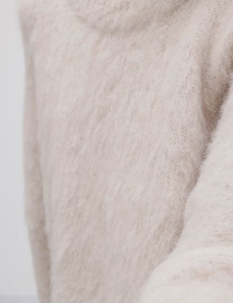 Gillis-M_Light Beige_Video_0