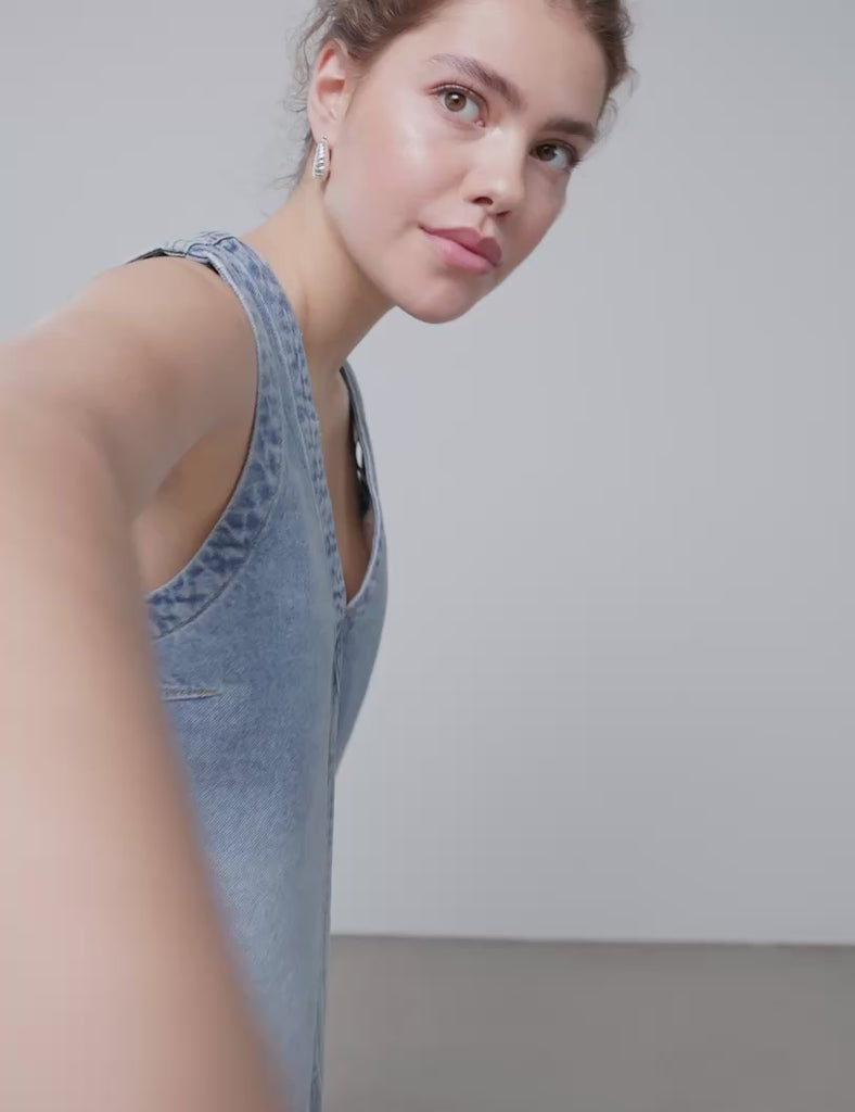 Menton-M_Pale Crem_Video_0