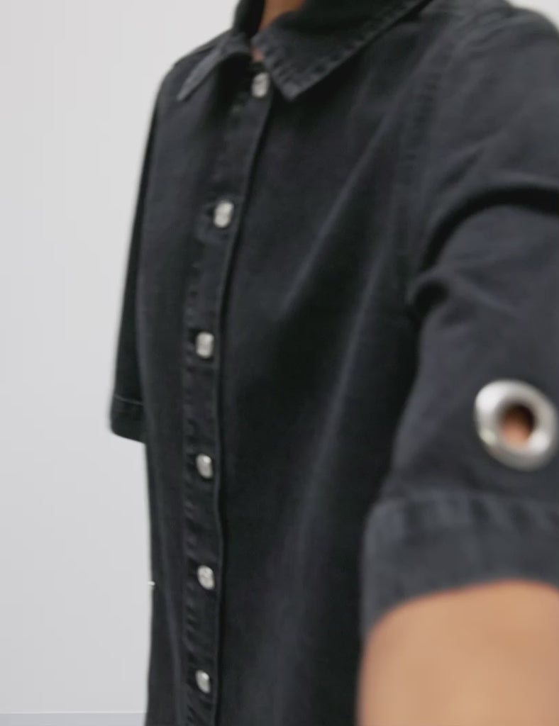 Calamya-M_Black Midnight Wash_Video_0