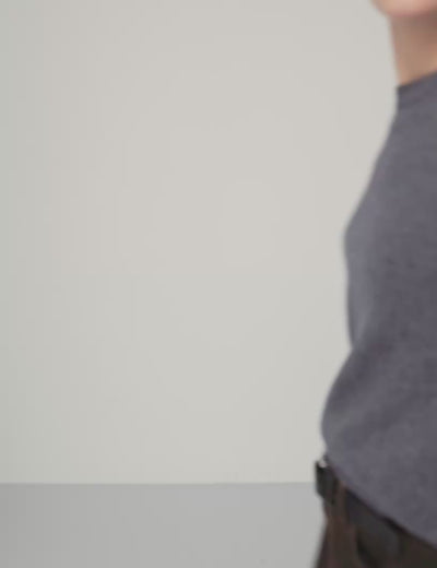 Christin-M_Dark Grey Melange_Video_4