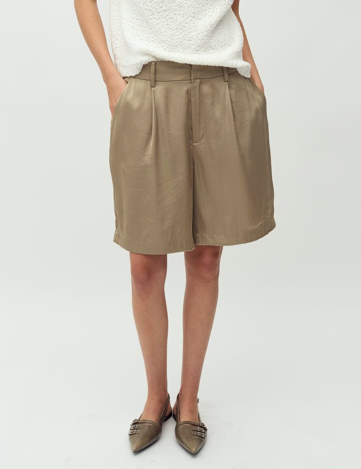 Guri-M Satin Shorts - Sand