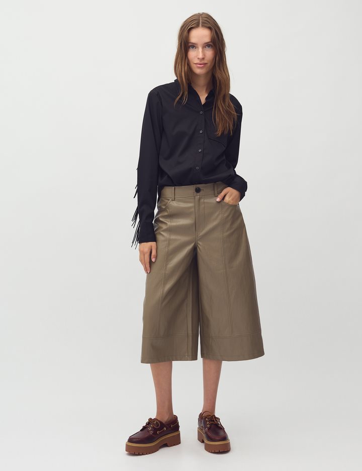 Lotti-M Shorts - Sand